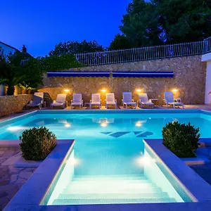 Boutique Paula Croatia